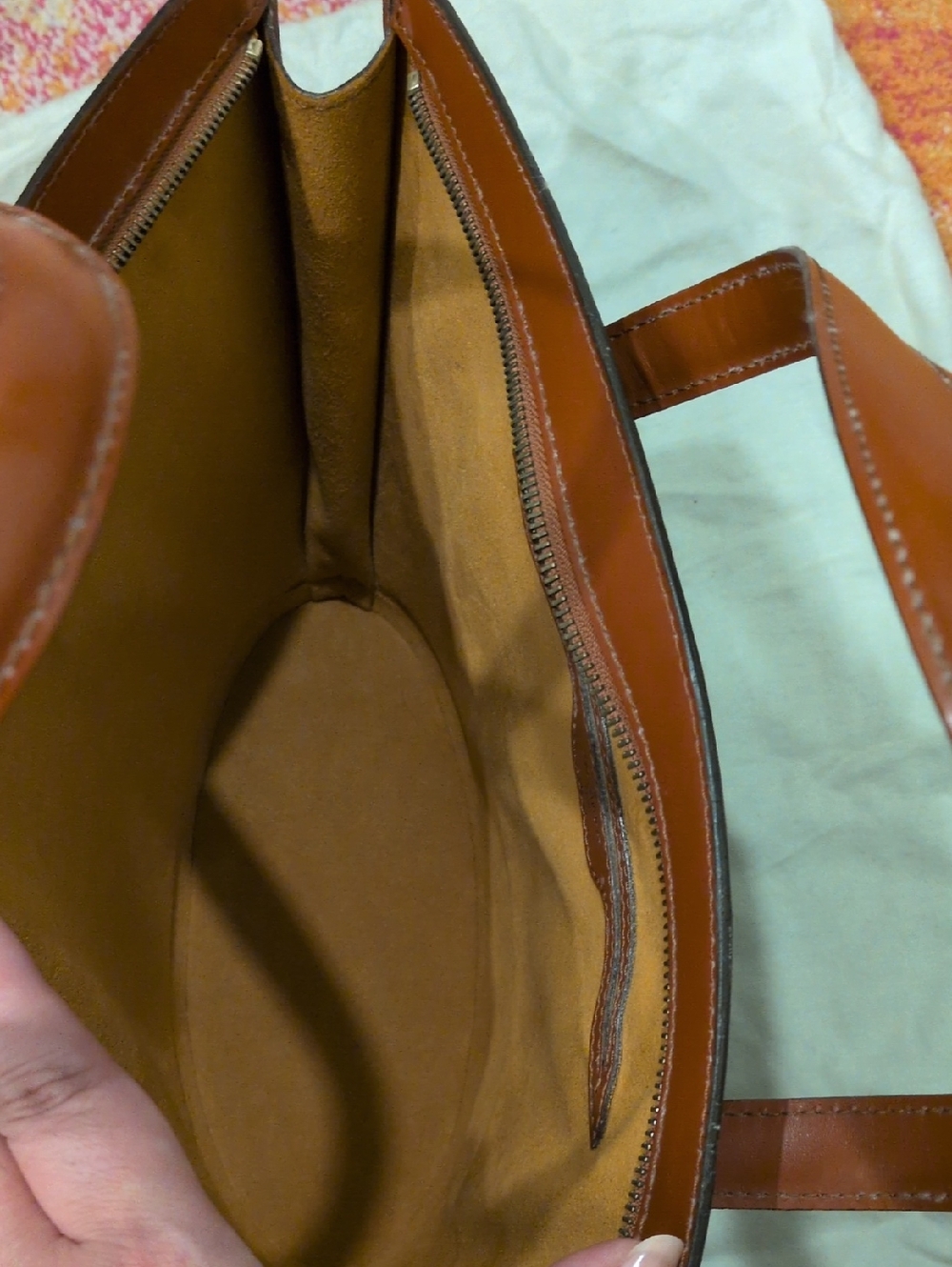 Louis Vuitton Epi Leather Saint Jacques PM Bag in FAWN - Picture 11 of 13